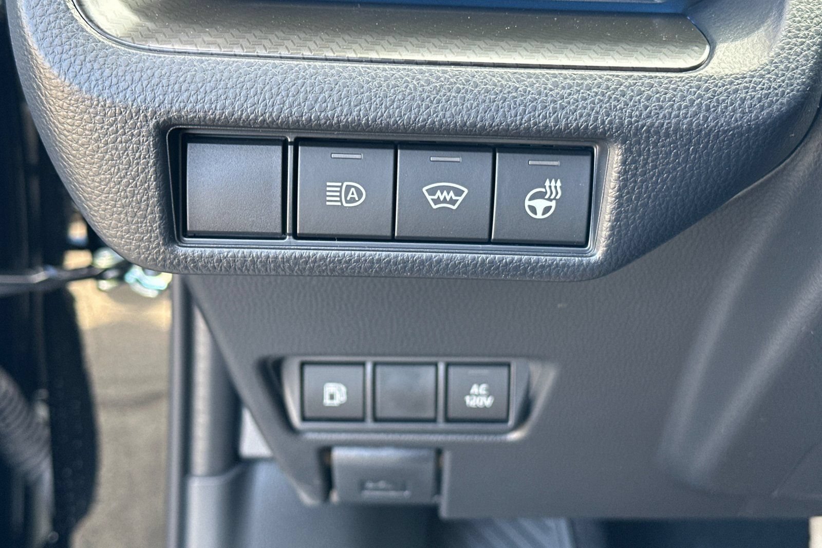 New 2027 Toyota Prius Plug-In Hybrid FWD image 30