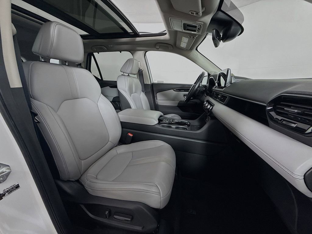 Certified 2023 Honda Pilot Touring image 28