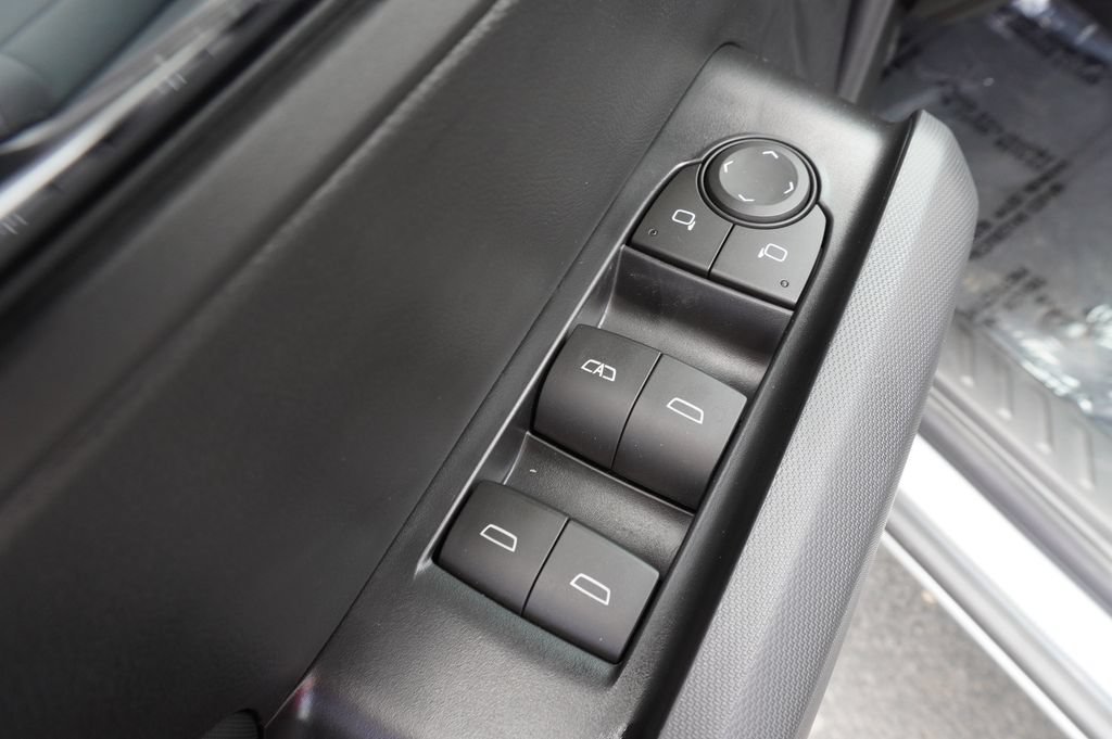 New 2026 GMC Canyon Elevation w/ Convenience Package RWD image 17