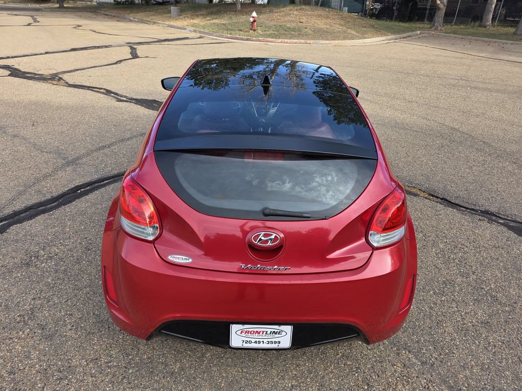 Used 2013 Hyundai Veloster w/ Style Pkg FWD image 6