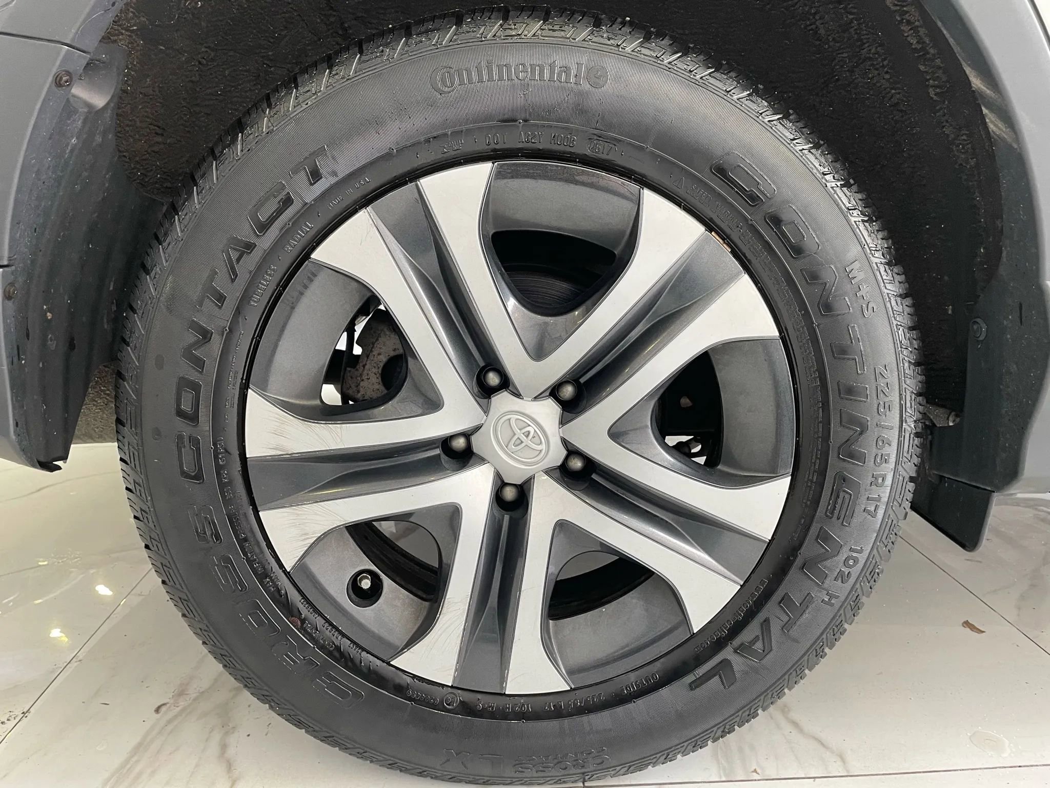 Used 2017 Toyota RAV4 LE w/ All Weather Liner Package image 24