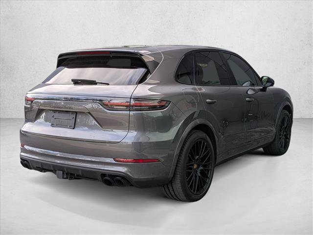 Used 2021 Porsche Cayenne Turbo image 5