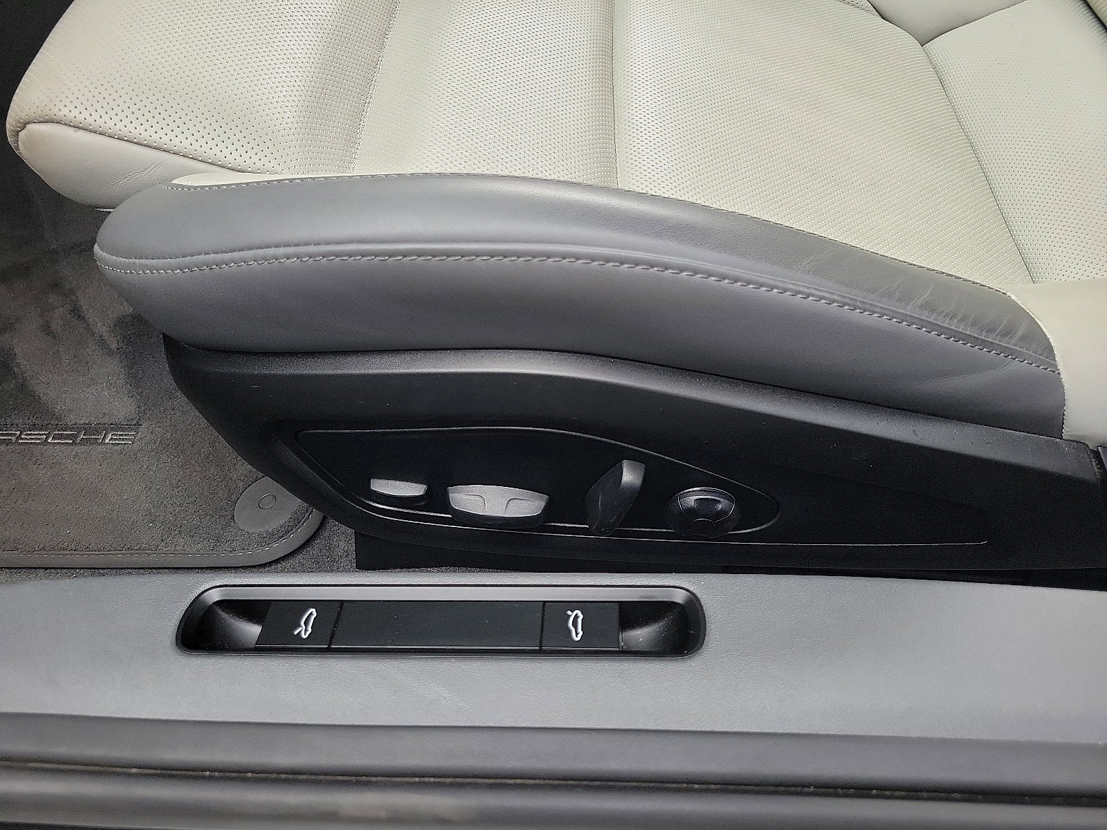 Certified 2025 Porsche 911 Carrera image 26