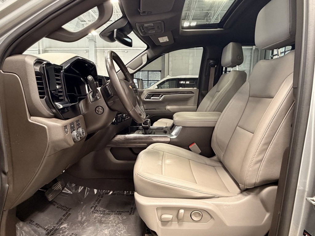 Used 2023 Chevrolet Silverado 1500 LTZ w/ LTZ Convenience Package II image 33