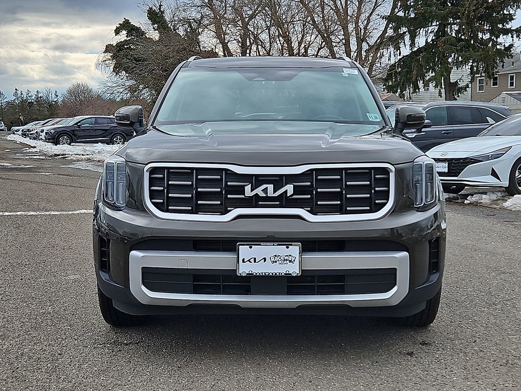 Certified 2024 Kia Telluride S image 2