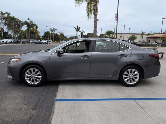 Used 2015 Lexus ES 300h w/ Navigation System Package FWD image 8