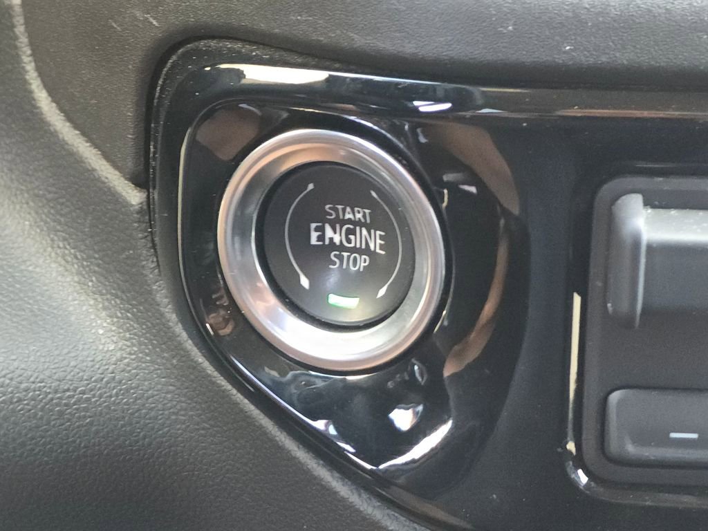 Certified 2025 GMC Sierra 1500 SLT AWD/4WD image 26