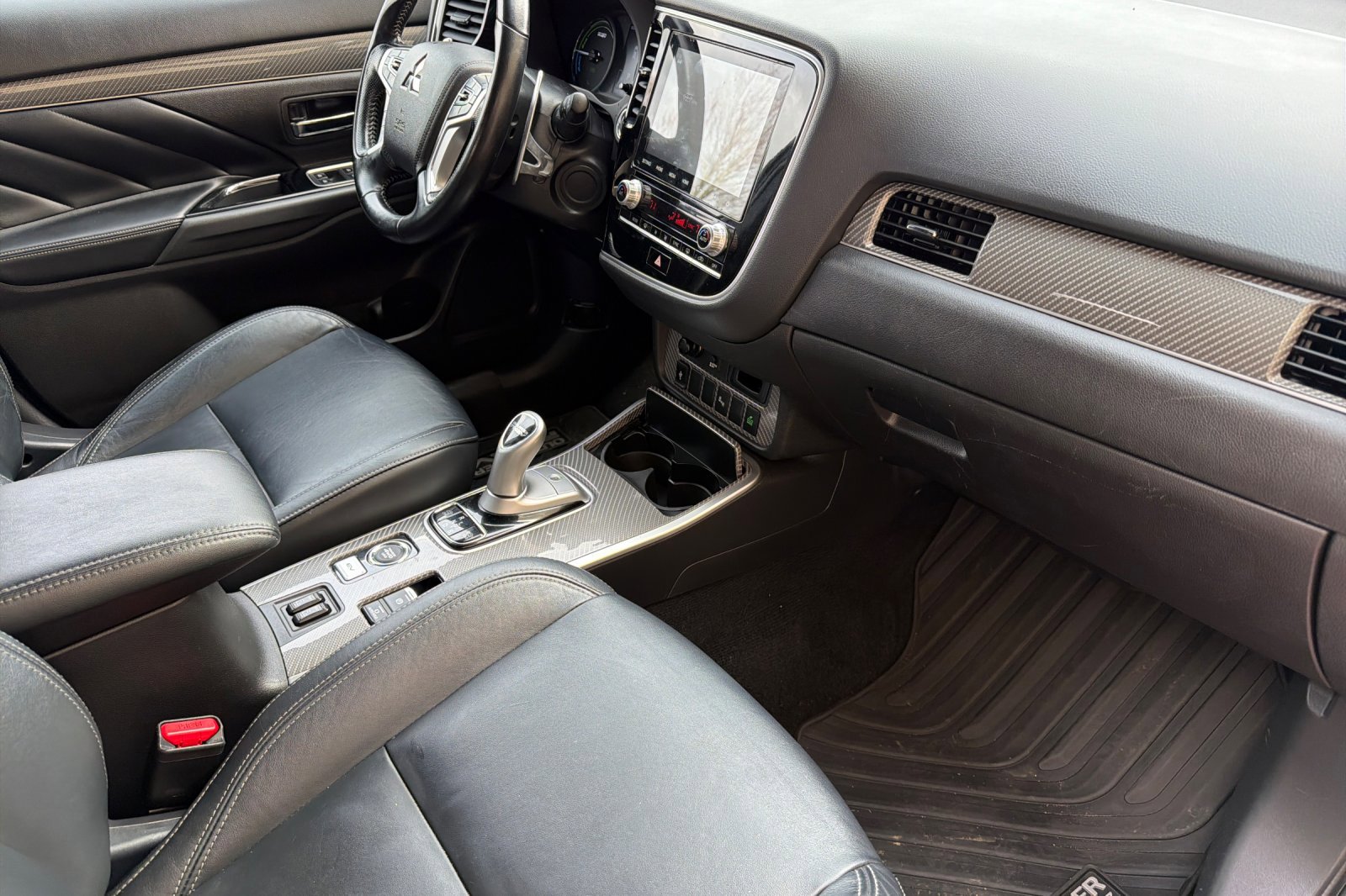 Used 2020 Mitsubishi Outlander SEL image 16