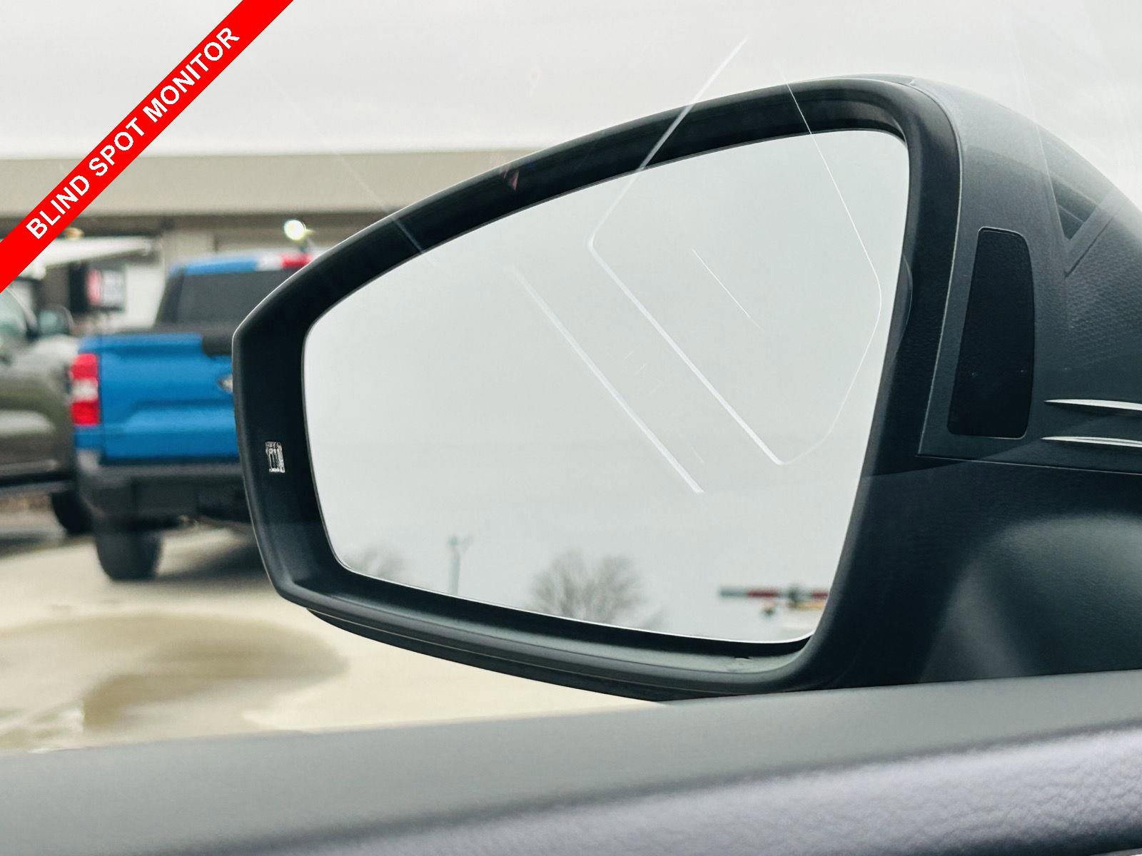 Used 2024 Volkswagen Tiguan Wolfsburg Edition w/ Panoramic Sunroof Package image 8