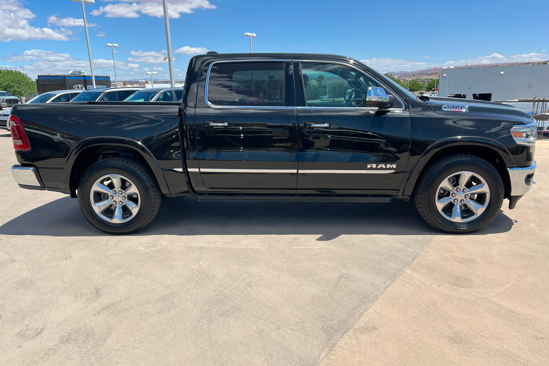 Used 2022 RAM 1500 Limited AWD/4WD image 6