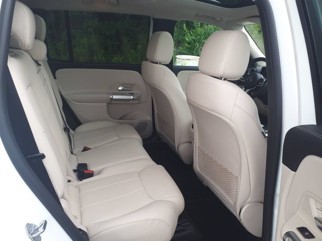 Certified 2023 Mercedes-Benz GLB 250 4MATIC w/ Premium Package image 12
