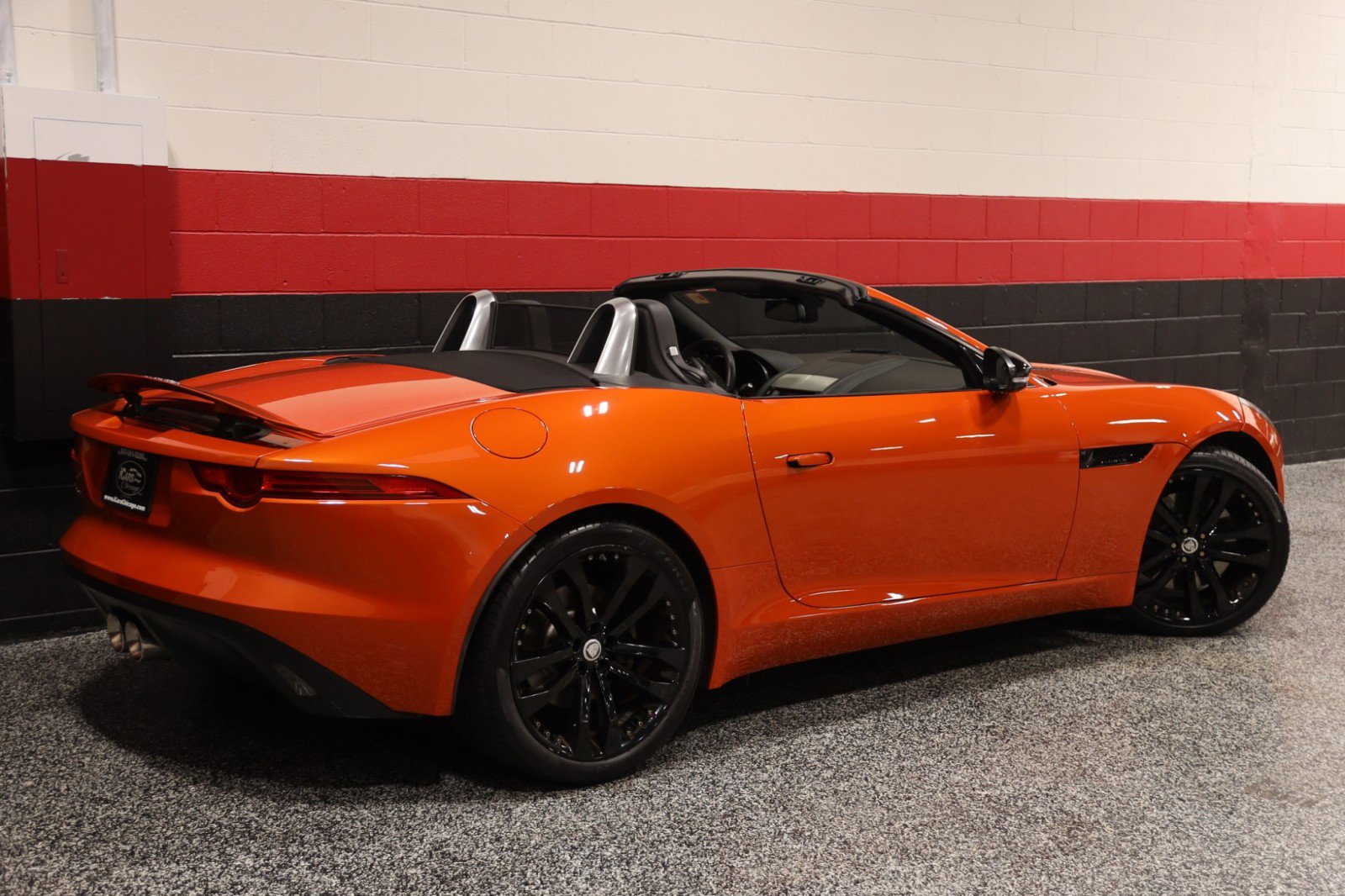 Used 2014 Jaguar F-TYPE Convertible image 8