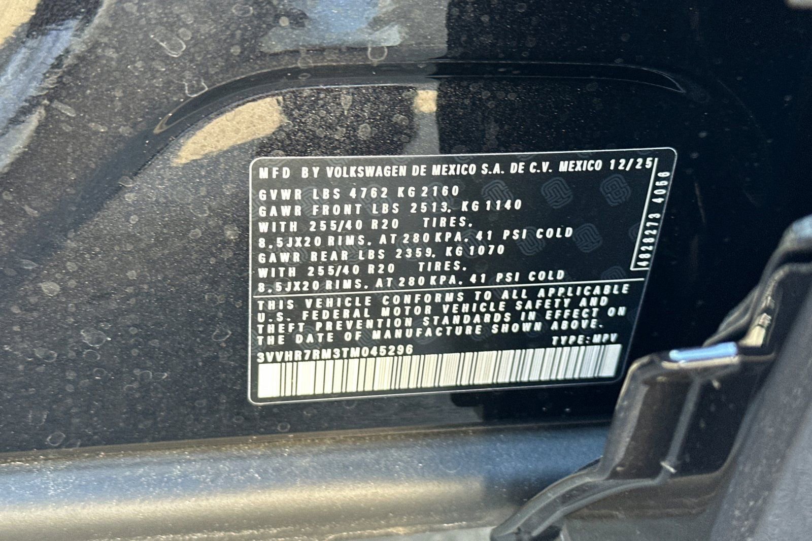 New 2026 Volkswagen Tiguan SE R-Line FWD image 23