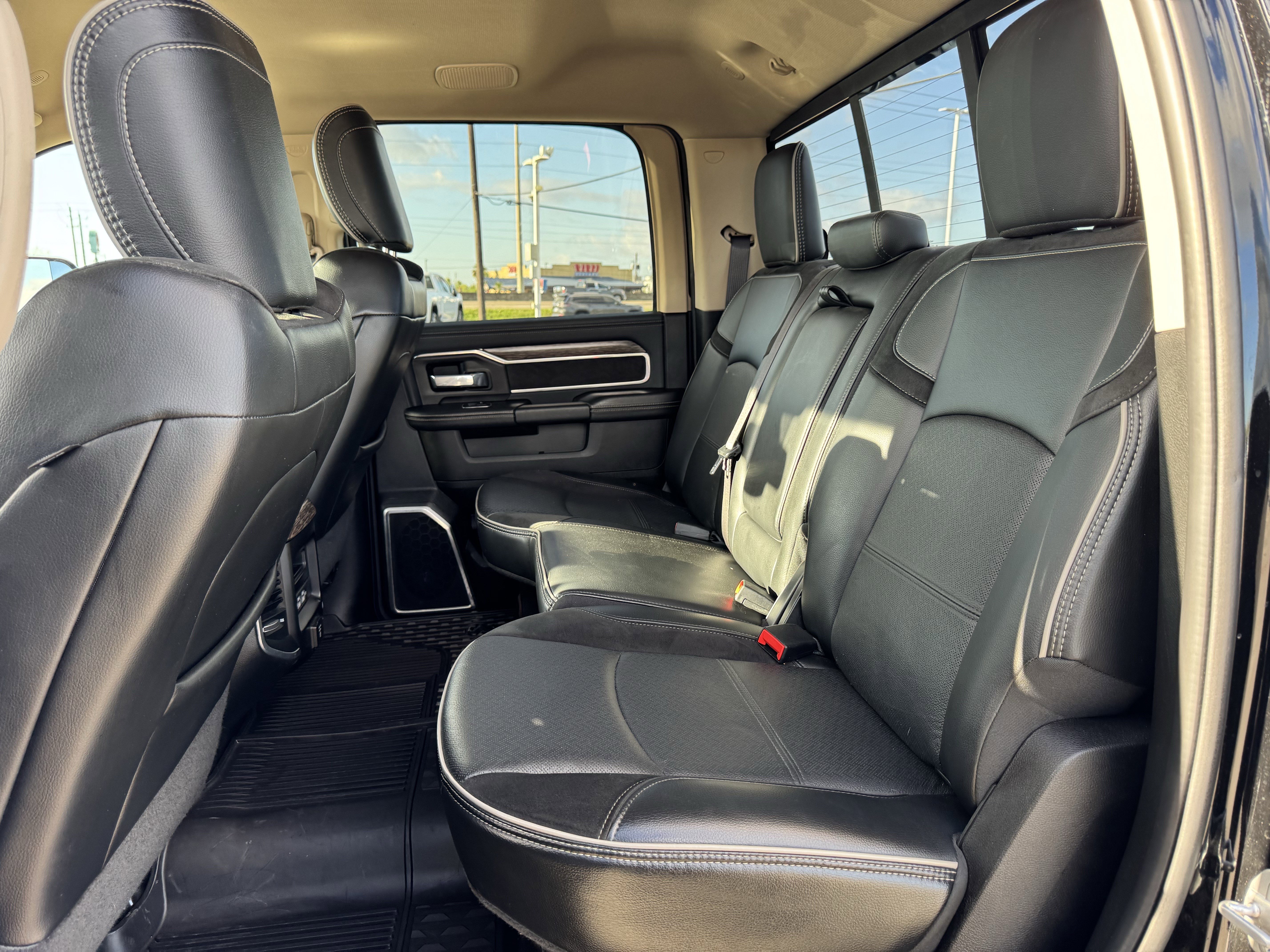 Used 2021 RAM 2500 Laramie AWD/4WD image 29