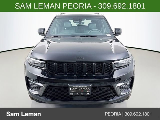 New 2025 Jeep Grand Cherokee Altitude image 2