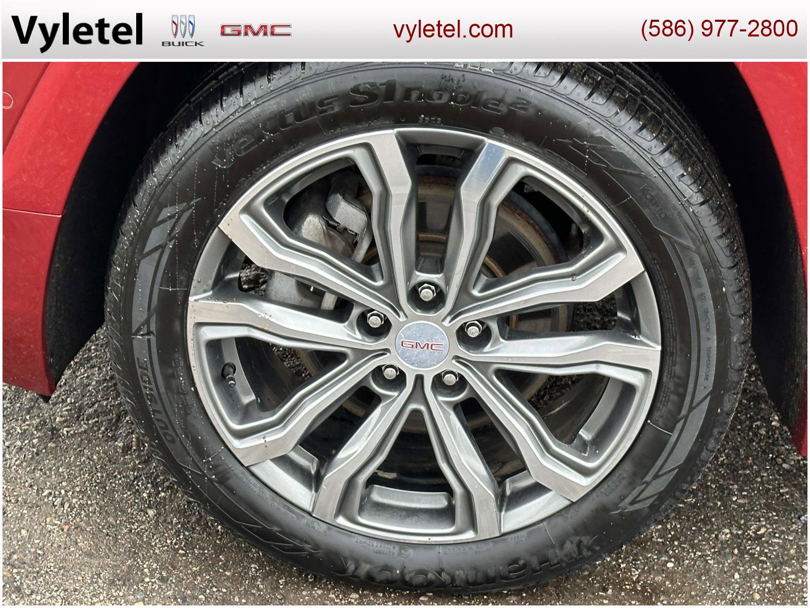 Used 2018 GMC Terrain Denali w/ Advanced Safety Package image 7