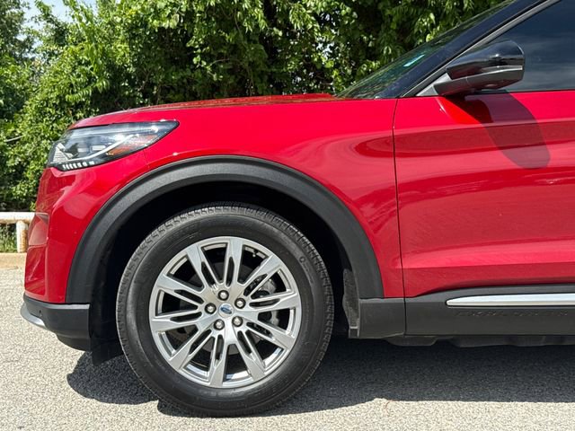Used 2025 Ford Explorer Platinum RWD image 5