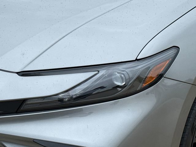 Used 2025 Toyota Camry SE w/ Convenience Package image 4