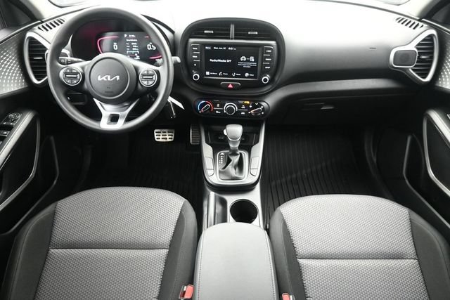 Used 2024 Kia Soul LX w/ Option Group 015 FWD image 20