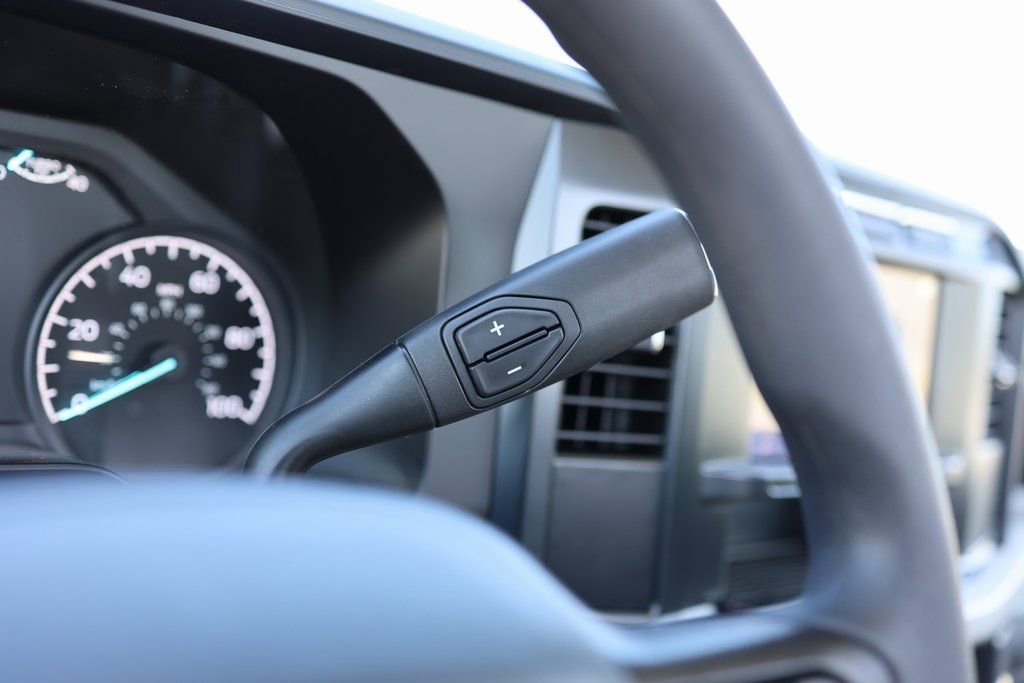 Used 2024 Ford F550 XL w/ XL Chrome Package image 39