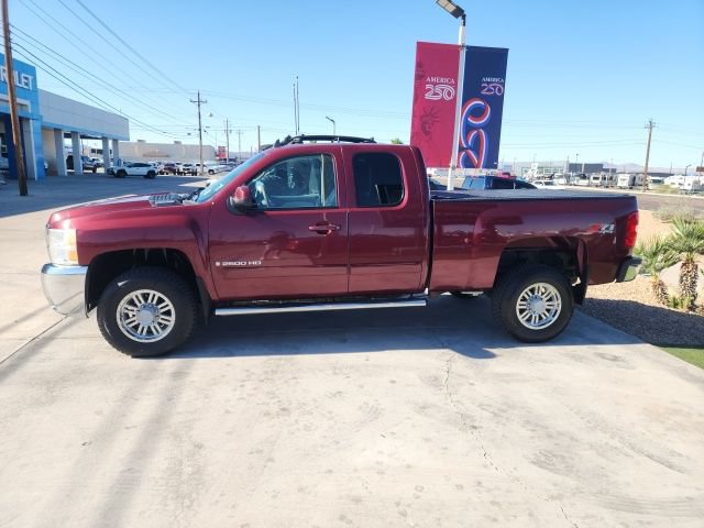 Used 2008 Chevrolet Silverado 2500 LTZ w/ Suspension Package, Off-Road AWD/4WD image 7
