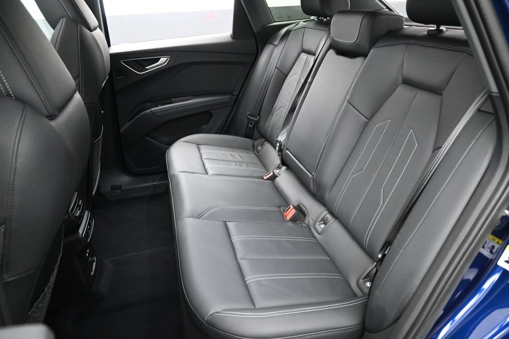 Used 2022 Audi Q4 e-tron Premium Plus w/ Premium Plus AWD/4WD image 28