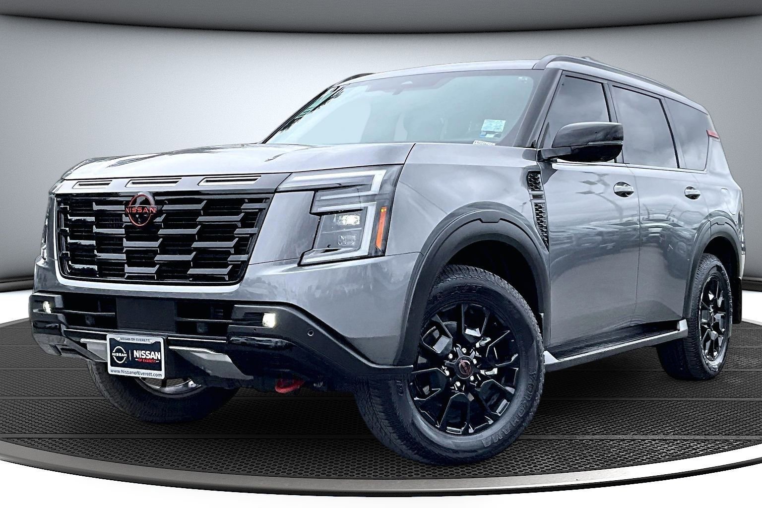 Used 2025 Nissan Armada PRO-4X w/ Pro-4X Premium Package image 3