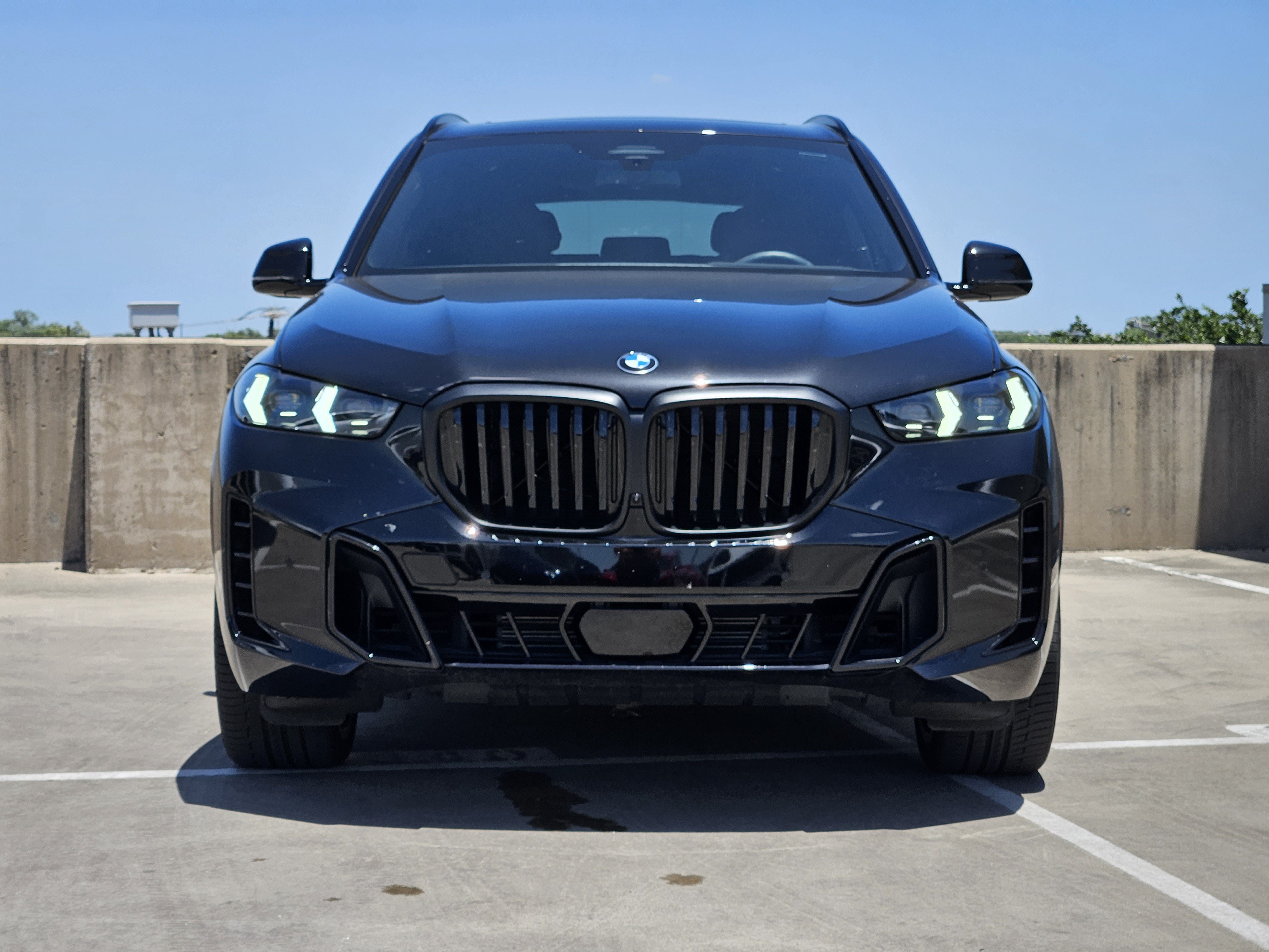 Used 2026 BMW X5 xDrive40i w/ M Sport Package AWD/4WD image 11