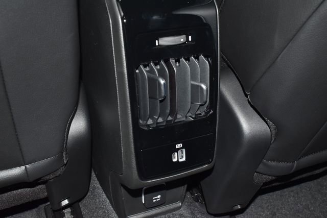 New 2026 Jeep Compass Latitude w/ Sun and Sound Group image 28