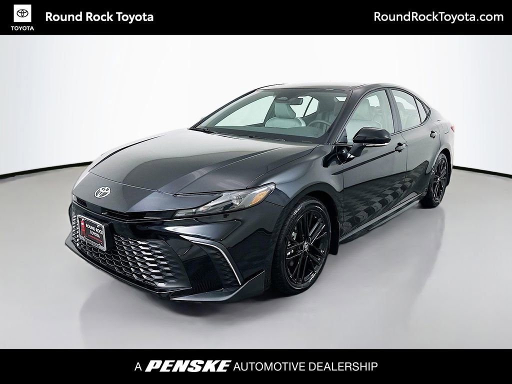 Certified 2025 Toyota Camry SE image 1