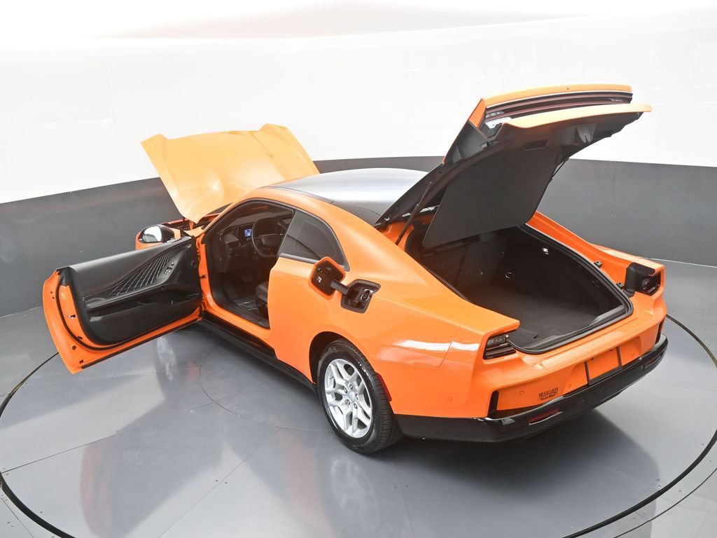 Used 2025 Dodge Charger R/T w/ Sun & Sound Package image 68