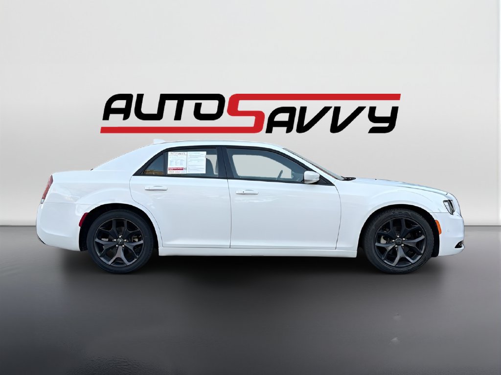 Used 2023 Chrysler 300 S RWD image 8