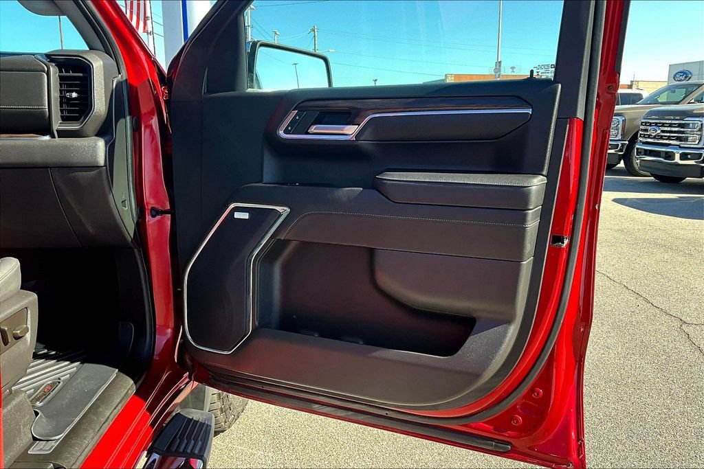 Used 2023 GMC Sierra 1500 SLT w/ SLT Premium Package AWD/4WD image 19