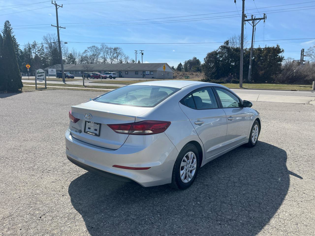 Used 2018 Hyundai Elantra SE FWD image 5