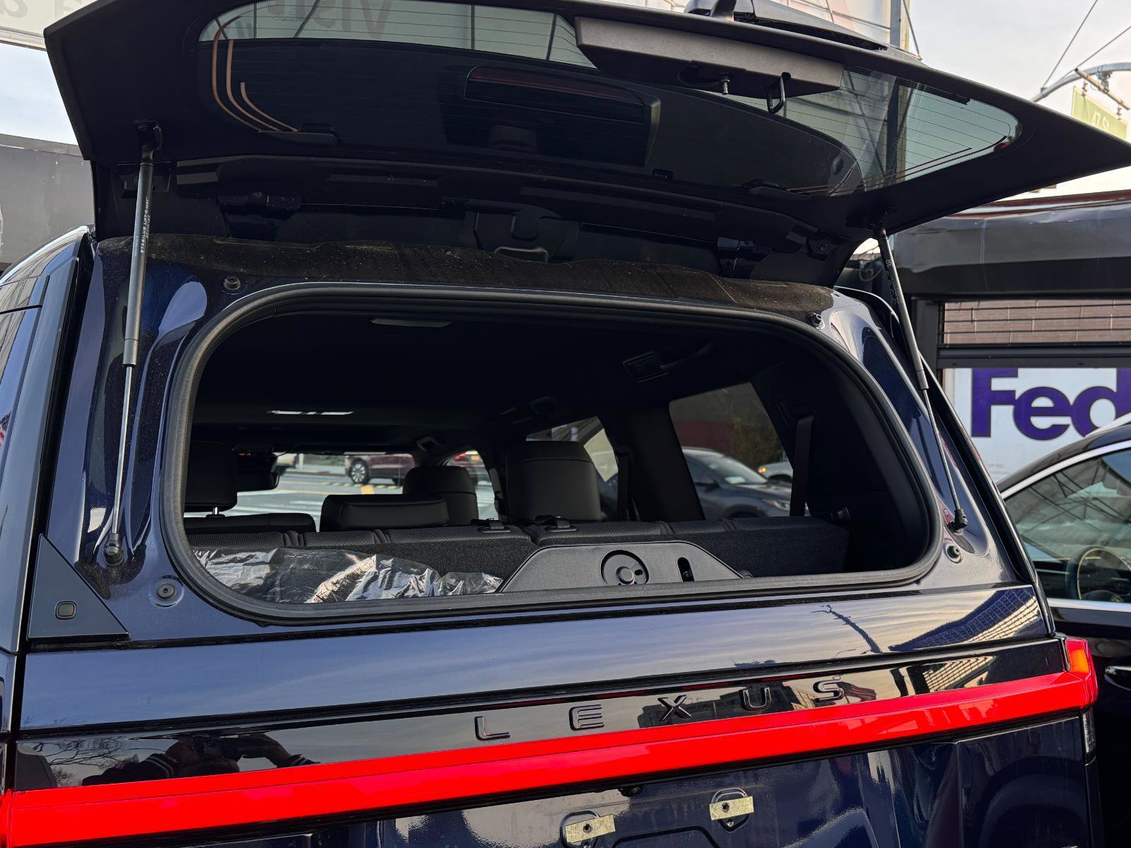 Used 2024 Lexus GX 550 GX 550 Premium w/ Accessory Package (31) image 10