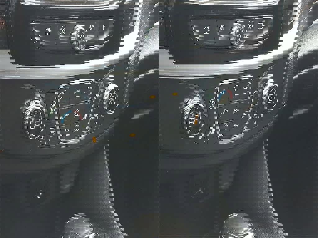 Used 2020 Chevrolet Traverse LT w/ Driver Confidence II Package image 12