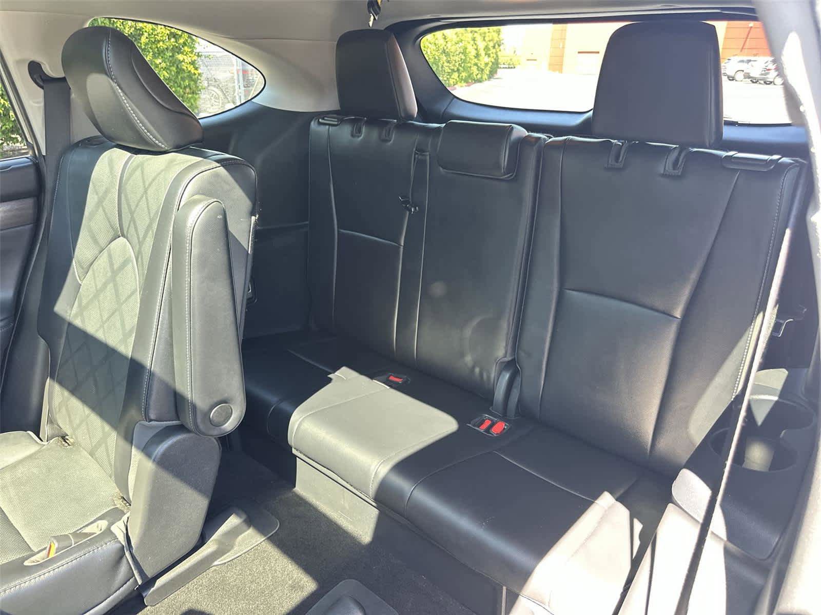 Used 2022 Toyota Highlander Platinum image 32
