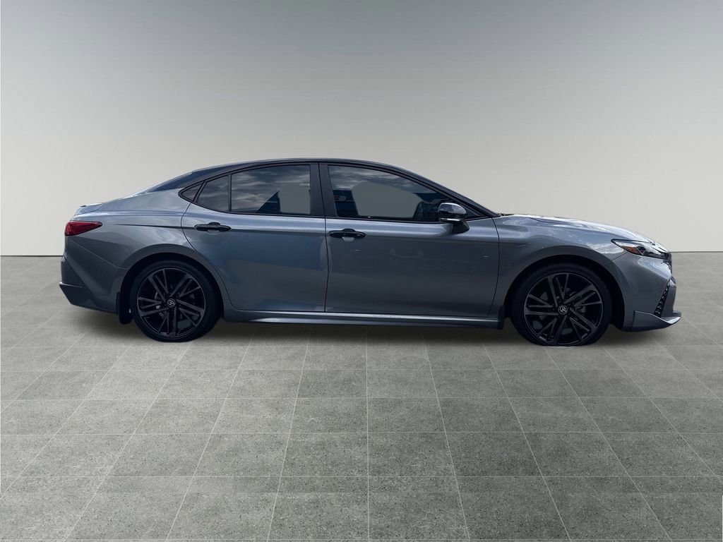 Used 2025 Toyota Camry XSE image 7