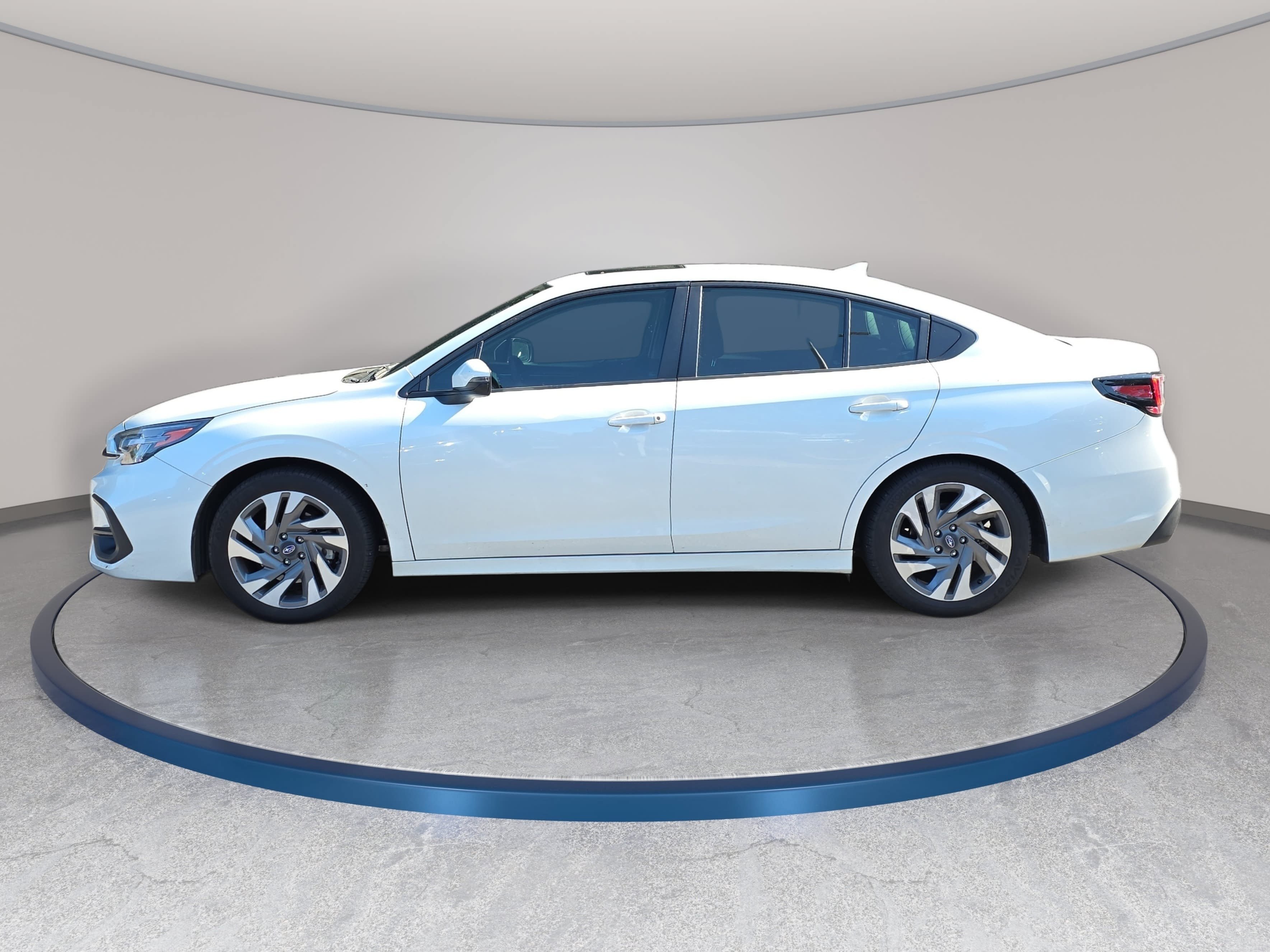 Used 2024 Subaru Legacy Limited AWD/4WD image 3