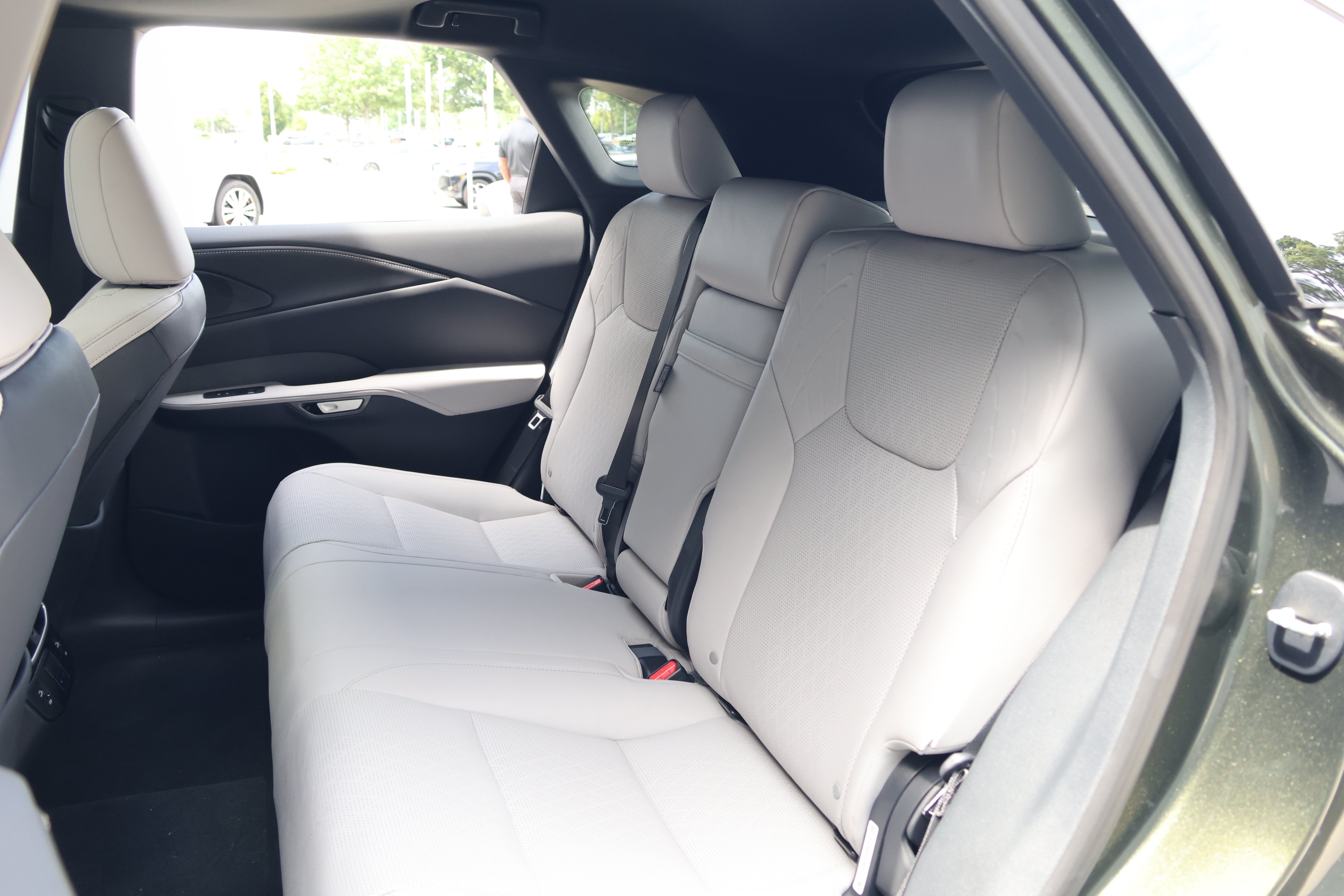 Used 2025 Lexus RX 350 Premium Plus w/ Convenience Package FWD image 34