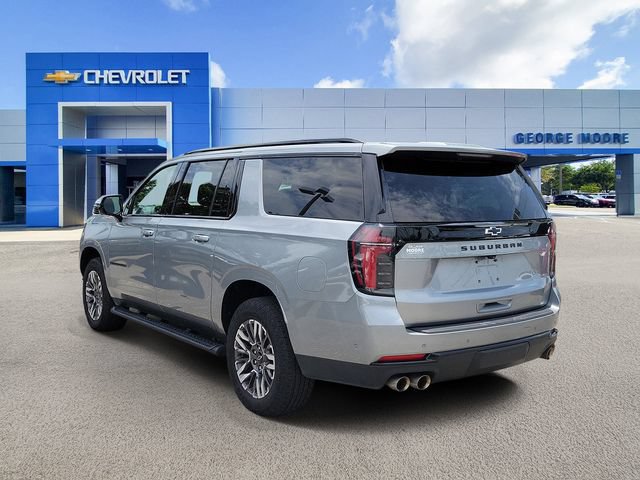 Certified 2025 Chevrolet Suburban Z71 AWD/4WD image 3