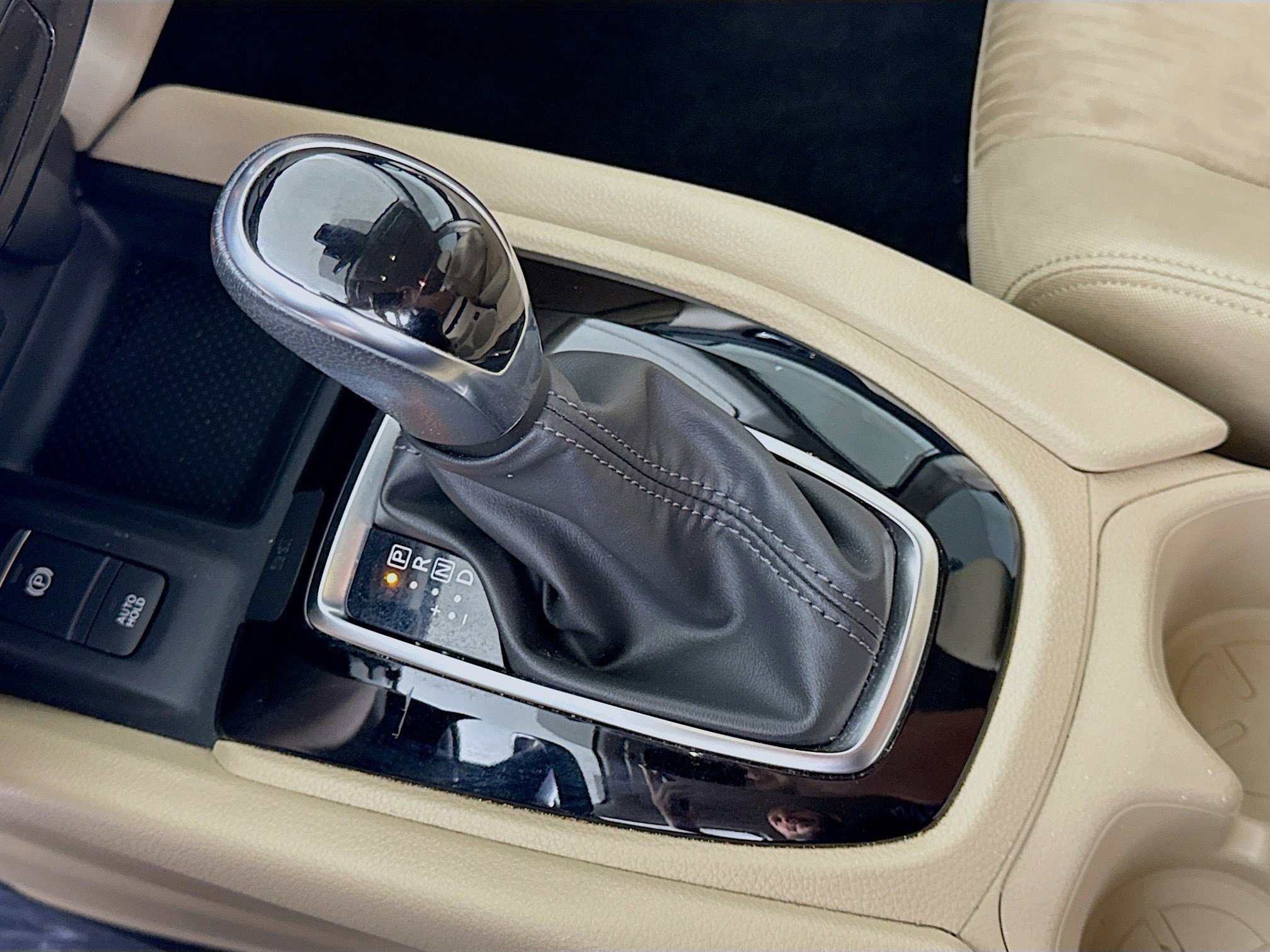 Used 2019 Nissan Rogue SV w/ Premium Package image 20