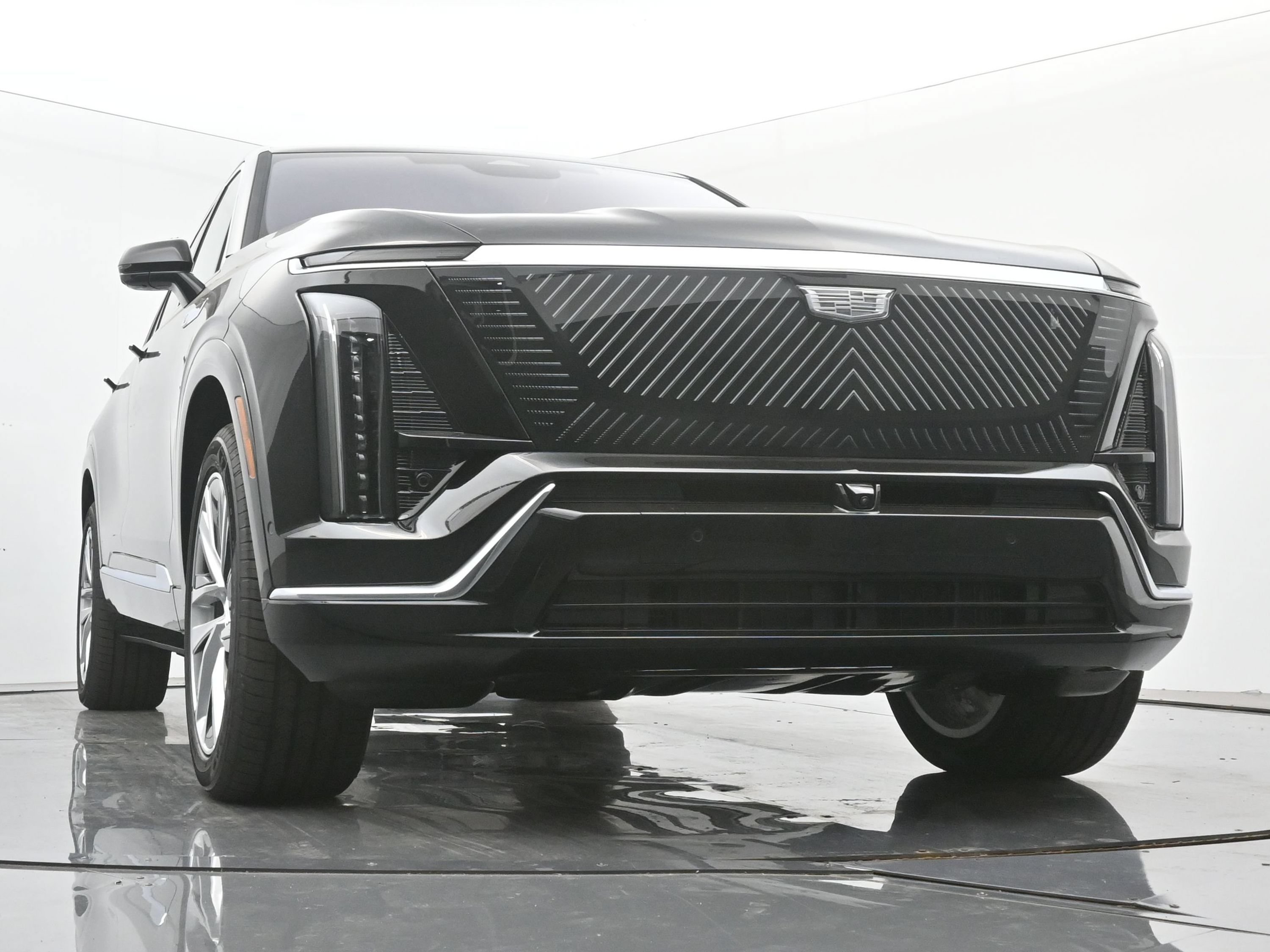 New 2026 Cadillac Vistiq Premium Luxury w/ LPO, Floor Liner Package AWD/4WD image 22