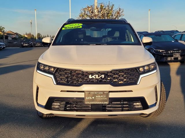 Used 2023 Kia Sorento SX Prestige image 2
