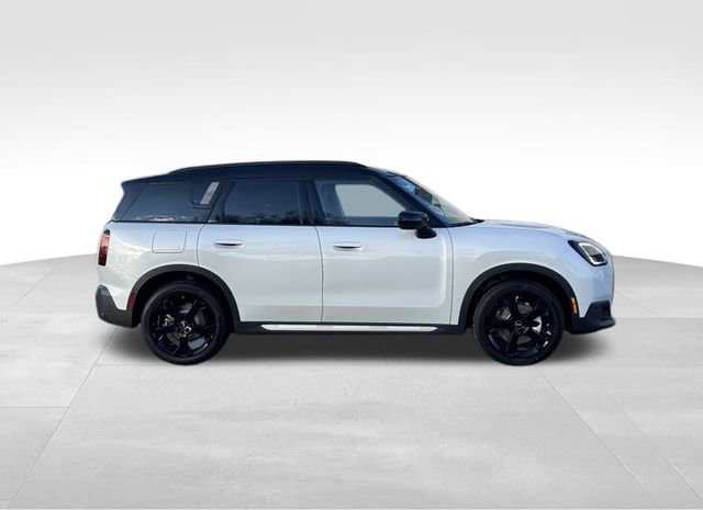 New 2026 MINI Cooper Countryman S image 2