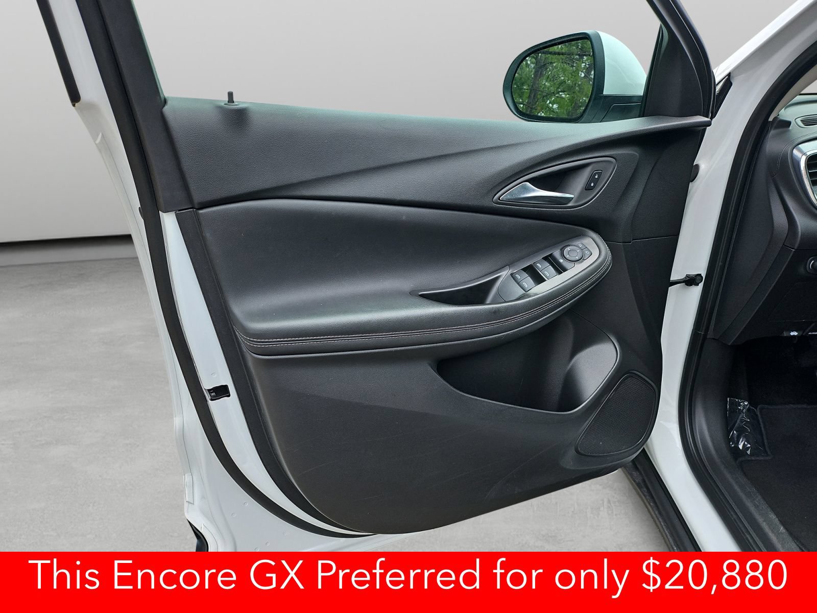 Used 2025 Buick Encore GX Preferred FWD image 34