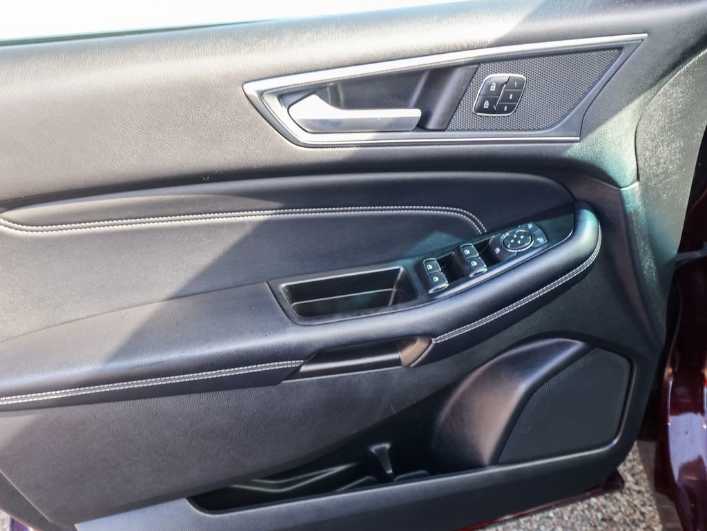 Used 2018 Ford Edge Titanium w/ Equipment Group 301A image 11