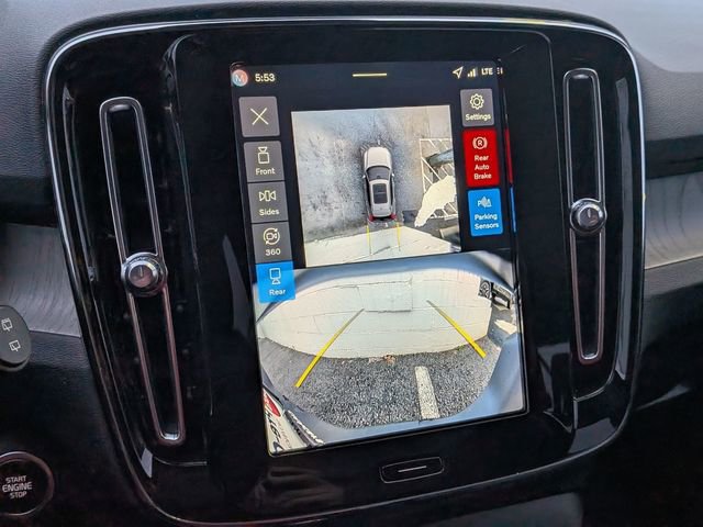 Used 2026 Volvo XC40 B5 Plus w/ Protection Package Premier image 18