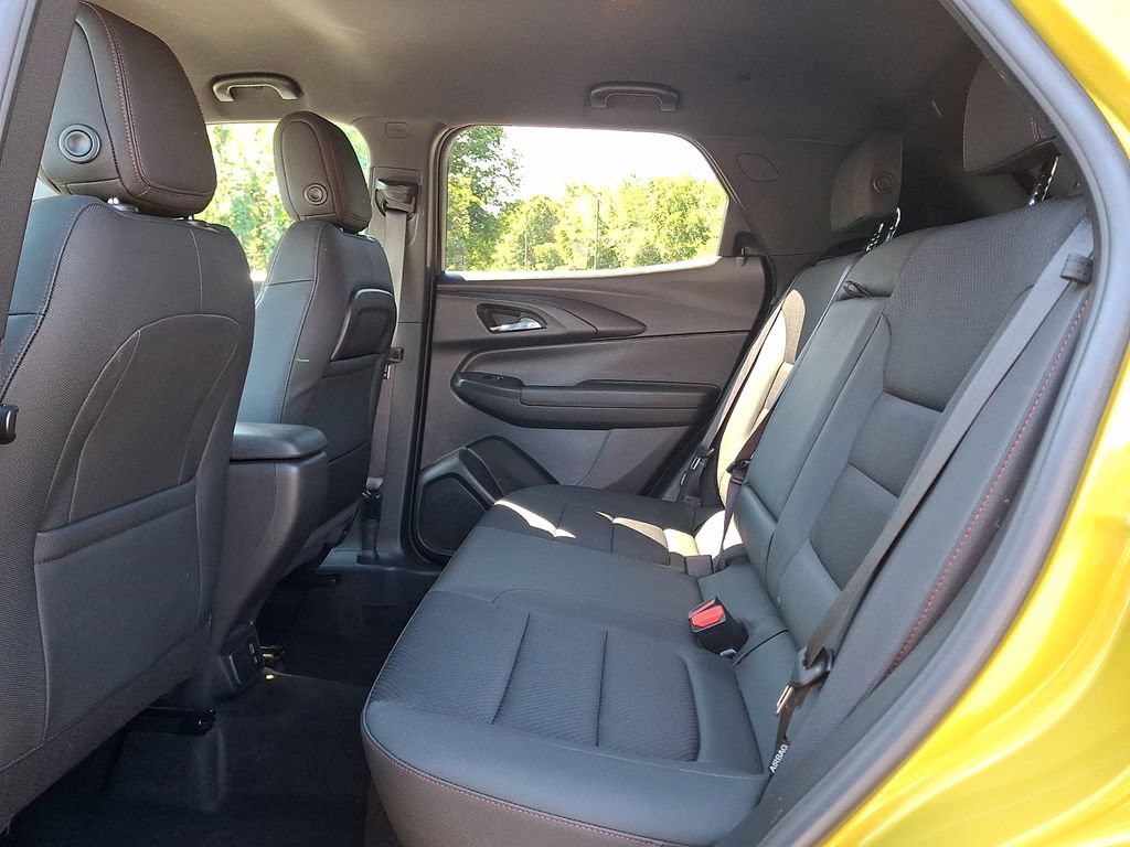 Used 2023 Chevrolet TrailBlazer RS w/ Convenience Package AWD/4WD image 11