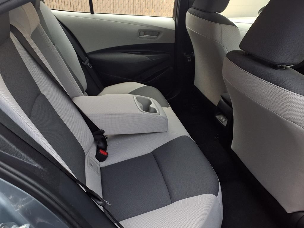 Used 2023 Toyota Corolla LE w/ Carpet Mat Package (TMS) FWD image 32